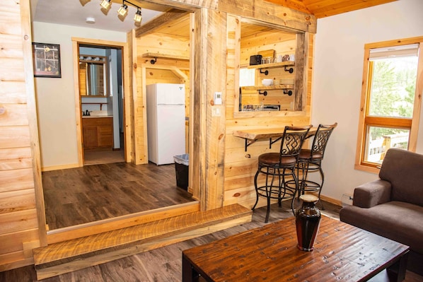 Interior - Spacious 2 bedroom apartment near Mt. Rushmore, Custer State Park, Crazy Horse (Custer)