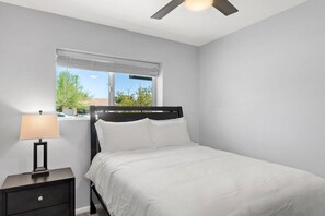 3 bedrooms, desk, iron/ironing board, WiFi