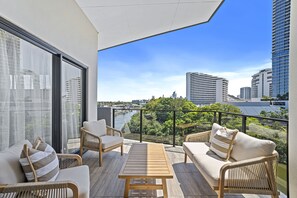 Apartamento Premium | Balcón