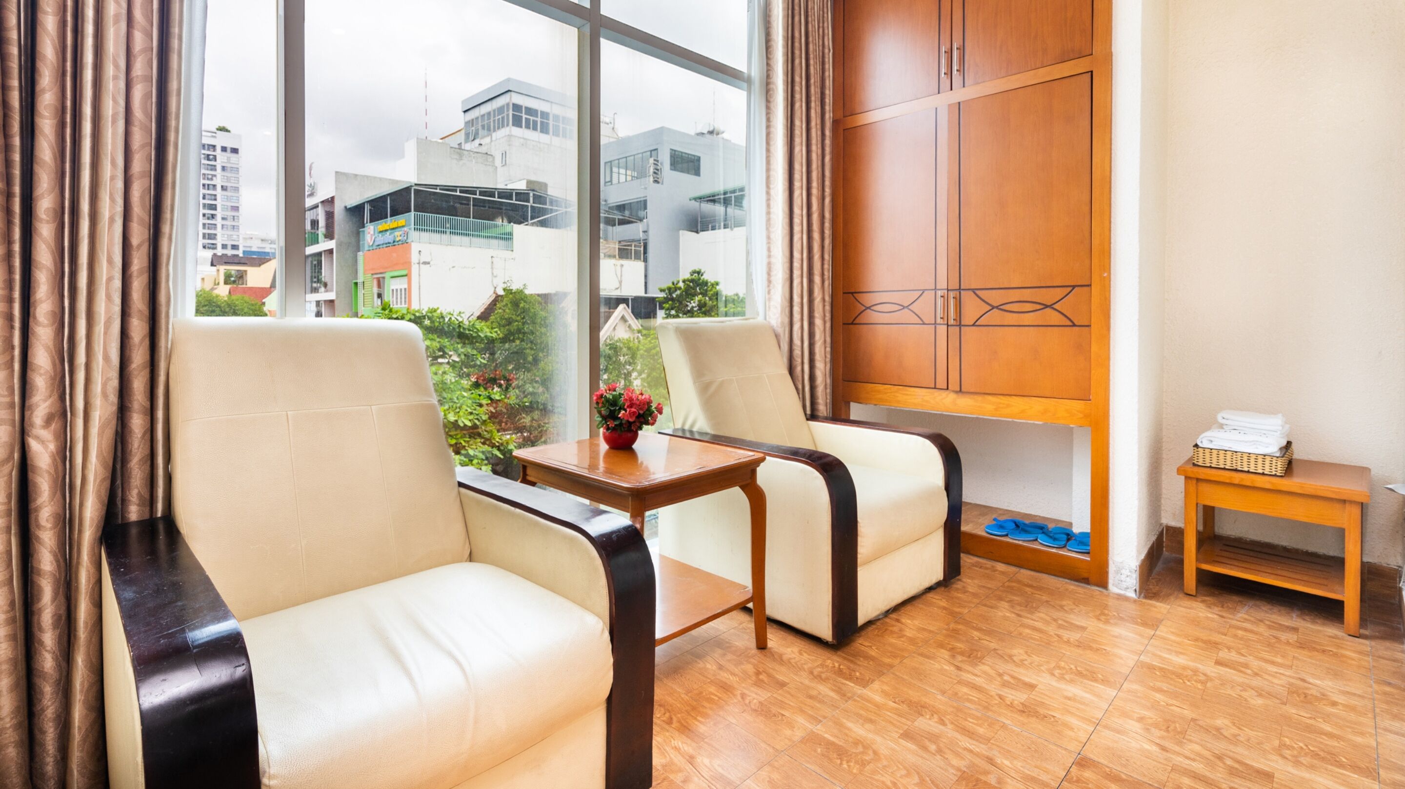 superior quadruple room, 2 queen beds, balcony, city view | hypo-allergenic bedding, minibar, desk, laptop workspace