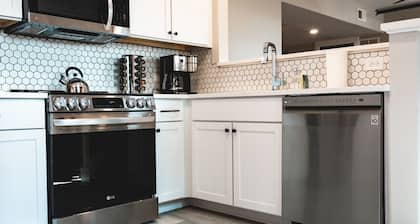 Three Trails • 3 Bedroom, Ground Floor (Room 1)