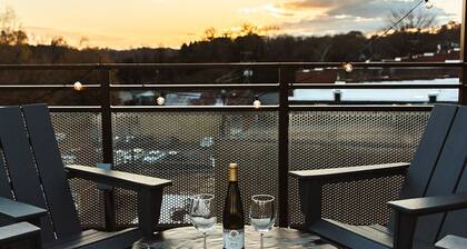 Three Trails Downtown Elkin, Studio Loft