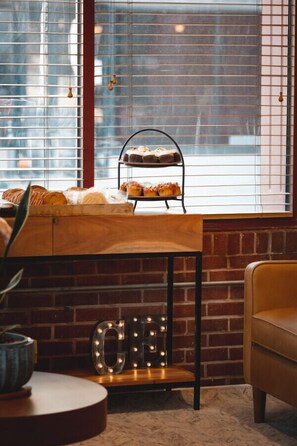 Interior - 2 Bedroom Suite Yadkin Valley • Shopping, Entertainment, Restaurants, Vineyards (Elkin)