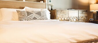 Studio Suite Yadkin Valley • Shopping, Entertainment, Restaurants, Vineyards
