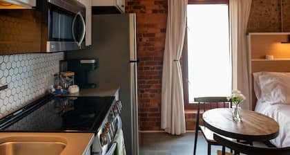 Studio Suite Downtown Elkin Yadkin Valley - Near Vineyards, Entertainment, and Hiking