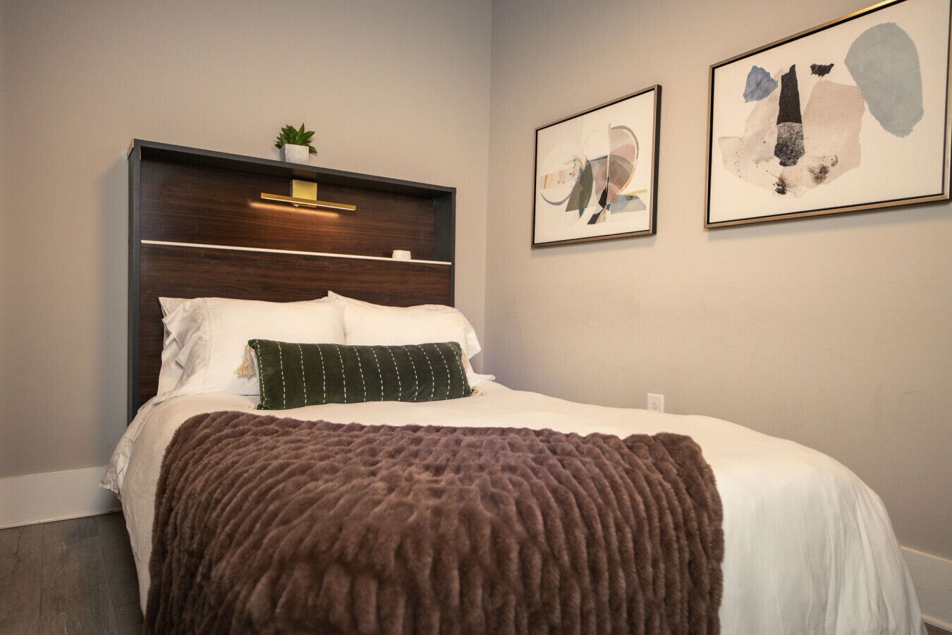 1 bedroom, premium bedding, iron/ironing board, travel cot