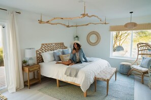 Desk, iron/ironing board, travel cot, WiFi - Breathtaking Views *Boho Chic Oasis* by Casa Oso (Ahwahnee)