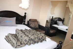 ห้องทวิน | เตารีด/โต๊ะรีดผ้า, Wi-Fi ฟรี