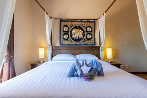 Family Villa | 5 bedrooms, free WiFi, bed sheets
