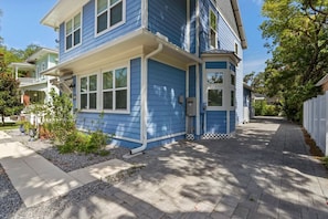 Exterior - Cobalt Cottage -- History at your doorstep (St. Augustine)