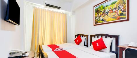 Quarto duplo standard | Wi-Fi de cortesia, roupa de cama