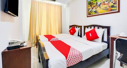 OYO 893 Dian Suites Makati