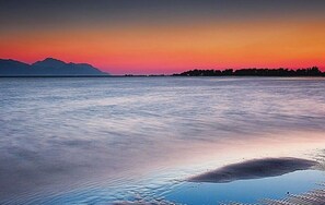 Beach nearby, sun loungers, beach towels - Quiet Village Villa (Desne)