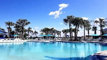 Piscine extérieure, piscine chauffée