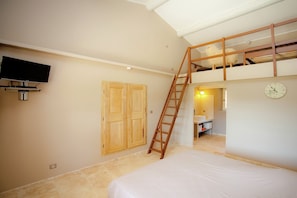 4 bedrooms, iron/ironing board, free WiFi