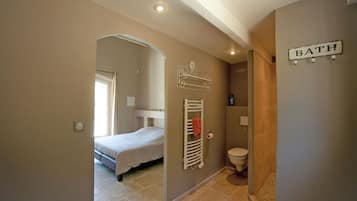 4 chambres, fer et planche Ă repasser, Wi-Fi