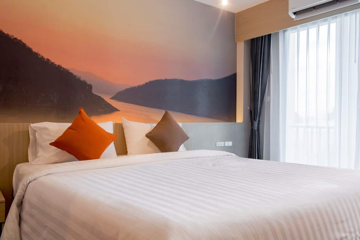 In-room safe, blackout curtains, rollaway beds, free WiFi