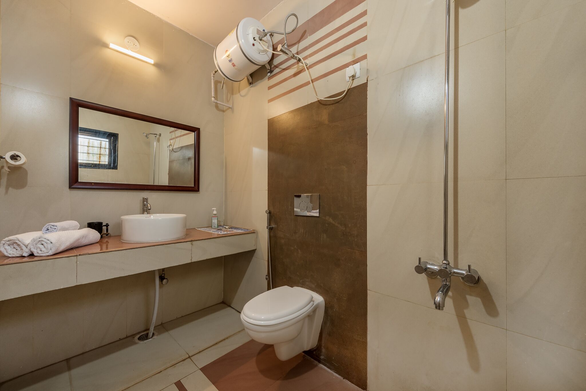 Villa familiar | Baño | Secador de pelo, bidé, toallas y jabón