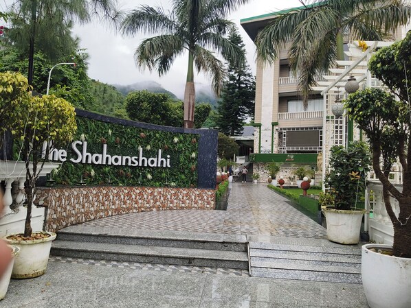 Exterior - The shahanshahi (Dehradun)