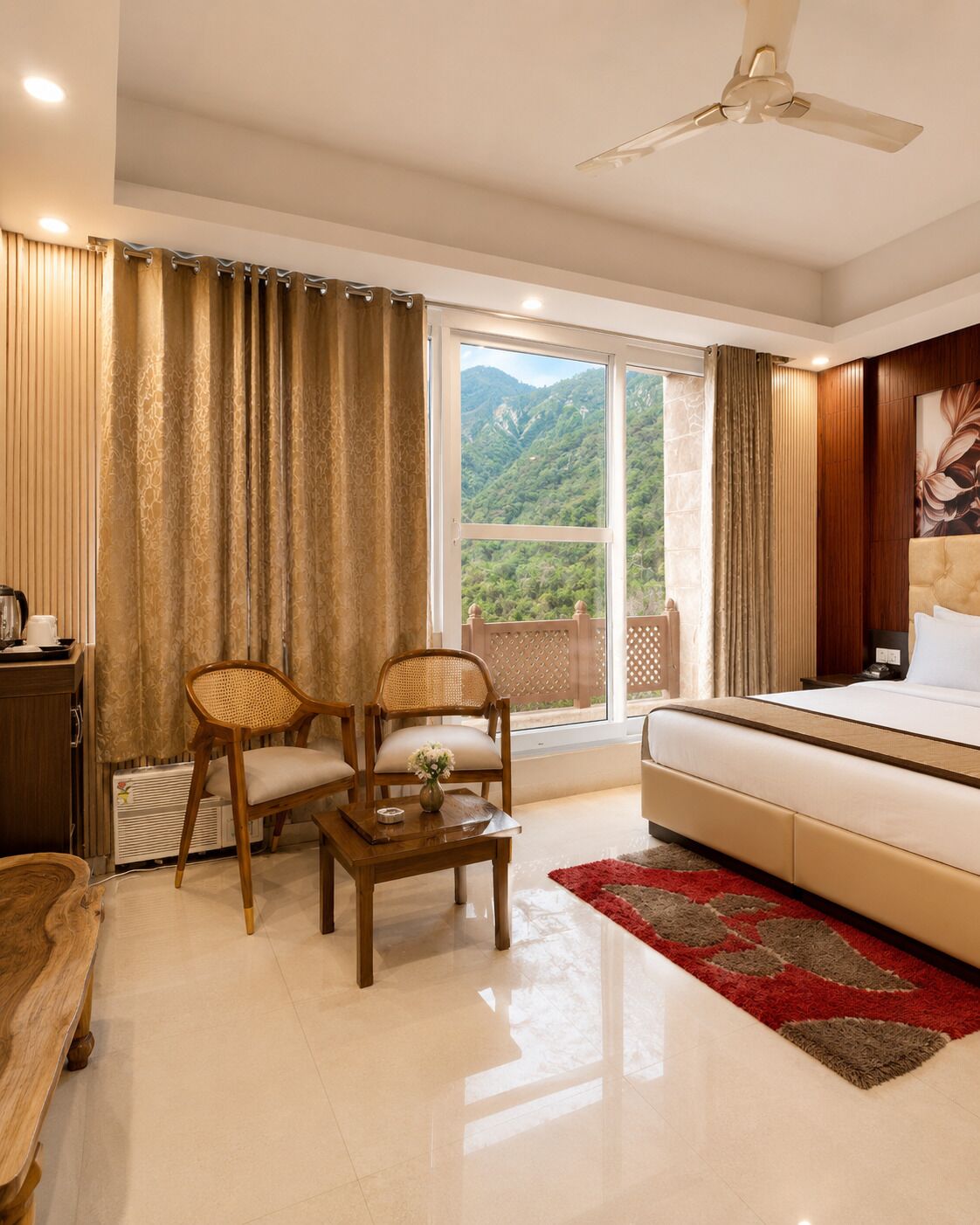 Superior Room, Mountain View