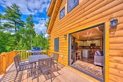 Peaceful North Haverhill Haven w/ Wood Fire Pit