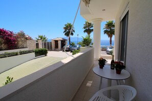 Apartment | Balkon