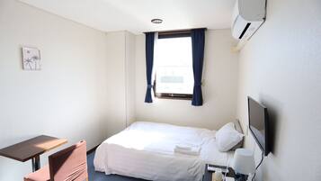 Double Room | Iron/ironing board, free WiFi