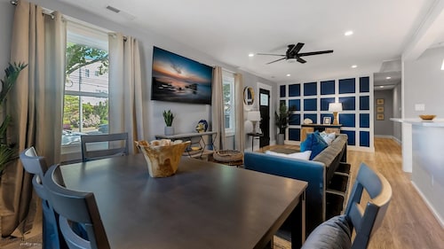 Newly Renovated 3 Bedroom with High-End Finishes Only 2 Blocks from the Beach!