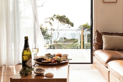 ~HUMBUGS, BAY OF FIRES ~ Beachfront Escape ~