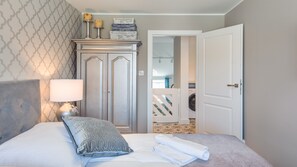 Iron/ironing board, free WiFi, bed sheets - Apartamenty Sun & Snow Leśna (Hel)