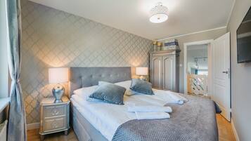 Apartment (12) | 2 Schlafzimmer, Bügeleisen/Bügelbrett, kostenloses WLAN, Bettwäsche