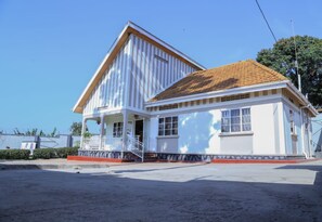 Ngoại thất