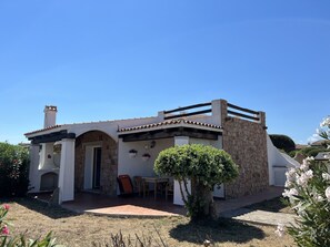 Villa | Exterior