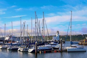 Ferienhaus, 2 Queen-Betten | Jachthafen