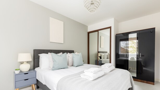 Apartment | 2 bedrooms, hypo-allergenic bedding available, iron/ironing board - Luminous 2 Bed Balcony Flat in Islington (London)