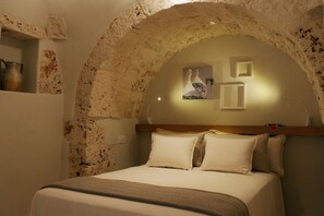 4 Schlafzimmer, Zimmersafe, Schreibtisch, Bügeleisen/Bügelbrett