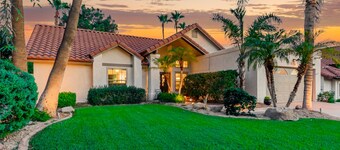 Hot Pool, Hot Tub, Putt-Putt! 2 Sweet King Suites