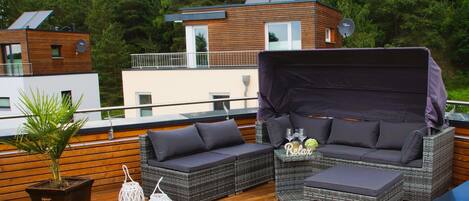 المنطقة المحيطة بالمنشأة