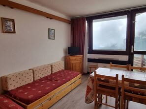 Interior - Cozy studio at the foot of the slopes with balcony and pets allowed (Plagne Aime 2000)