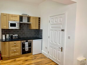 Apartment, 1 Queen Bed with Sofa bed | Private kitchen