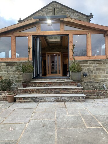 Meagill farmhouse  hot tub Sauna 6 bedroom