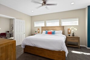 3 bedrooms, desk, iron/ironing board, travel crib