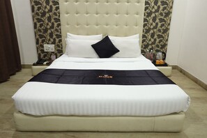Deluxe Double Room | Premium bedding, down duvets, pillow-top beds, rollaway beds - Saish Hotel (Rahata)