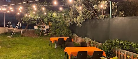 위성 채널 시청이 가능한 104cm LCD TV, TV, 컴퓨터 모니터