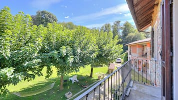 Family Villa, Multiple Bedrooms, Mountainside (Timeless l' Antico Mulino Della) | Property grounds