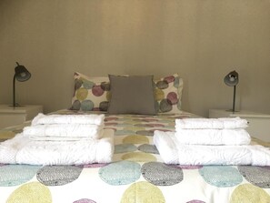 1 Schlafzimmer, Bügeleisen/Bügelbrett, kostenloses WLAN, Bettwäsche