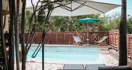 Pleasant apartment, private pool and sea view 2min from St leu