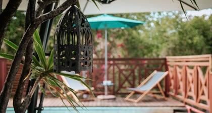 Pleasant apartment, private pool and sea view 2min from St leu