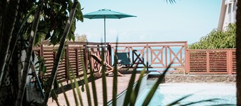 Pleasant apartment, private pool and sea view 2min from St leu