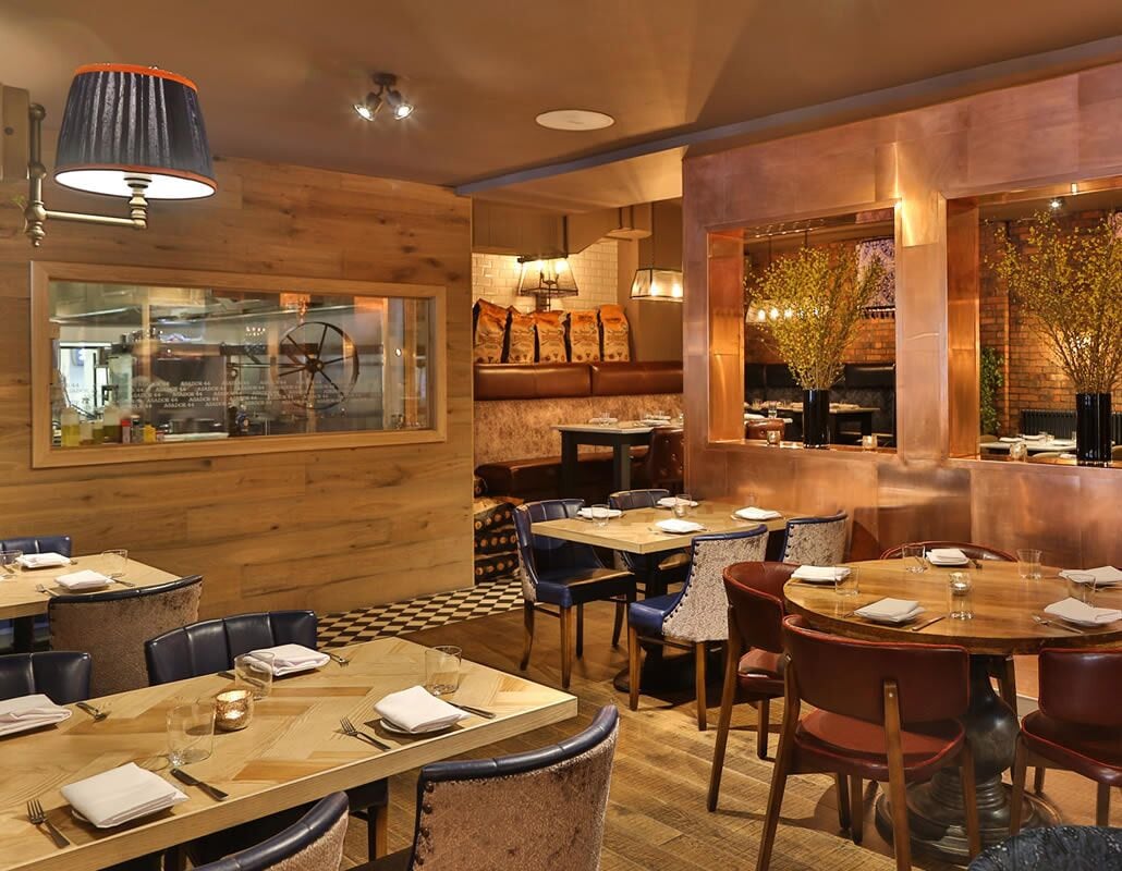 Frokost, lunsj og middag serveres, spanske retter 